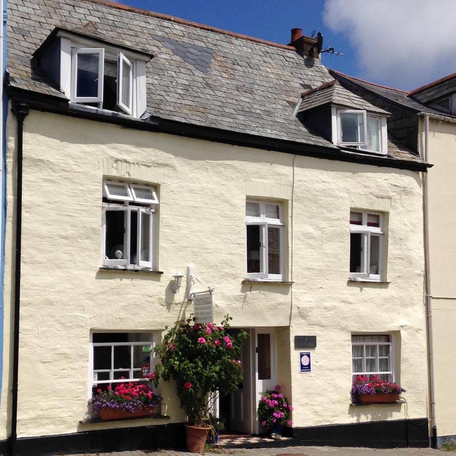 Cyntwell Guest Accommodation Padstow Exterior foto